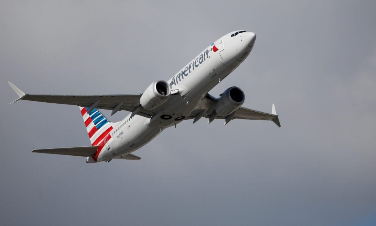 American Airlines says some flights experiencing delays due to ‘technical issue’