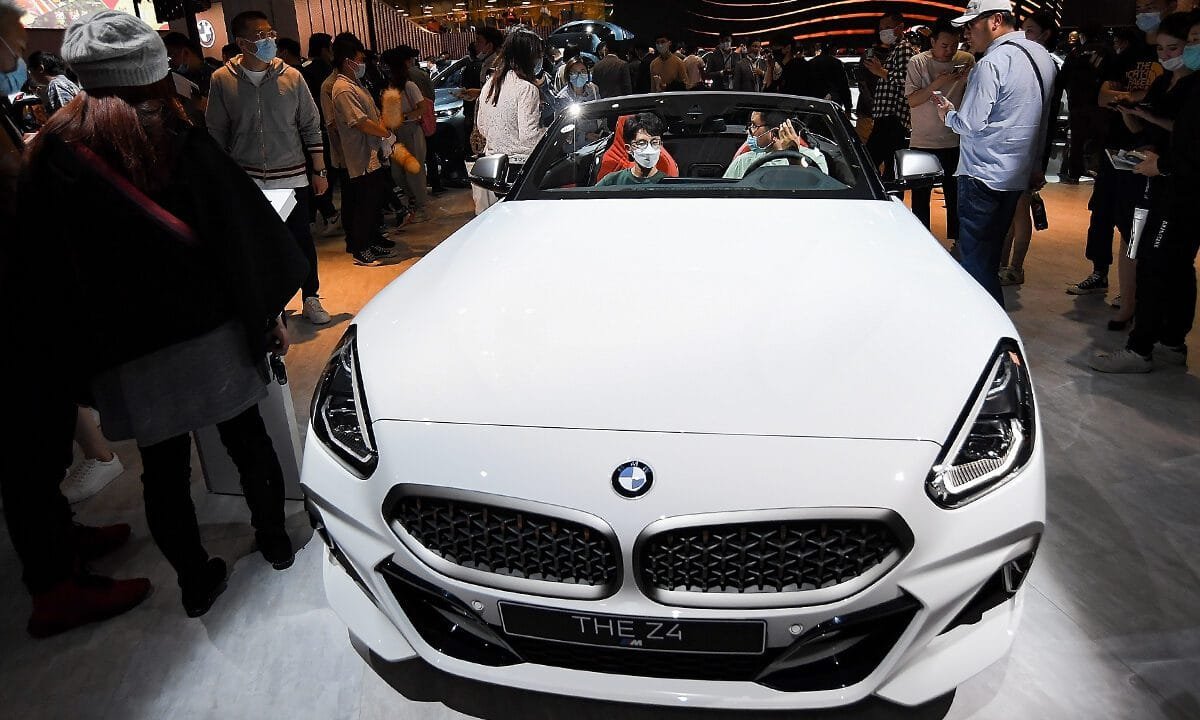 BMW recalls nearly 200K vehicles due to fire risk, says owners should park outside