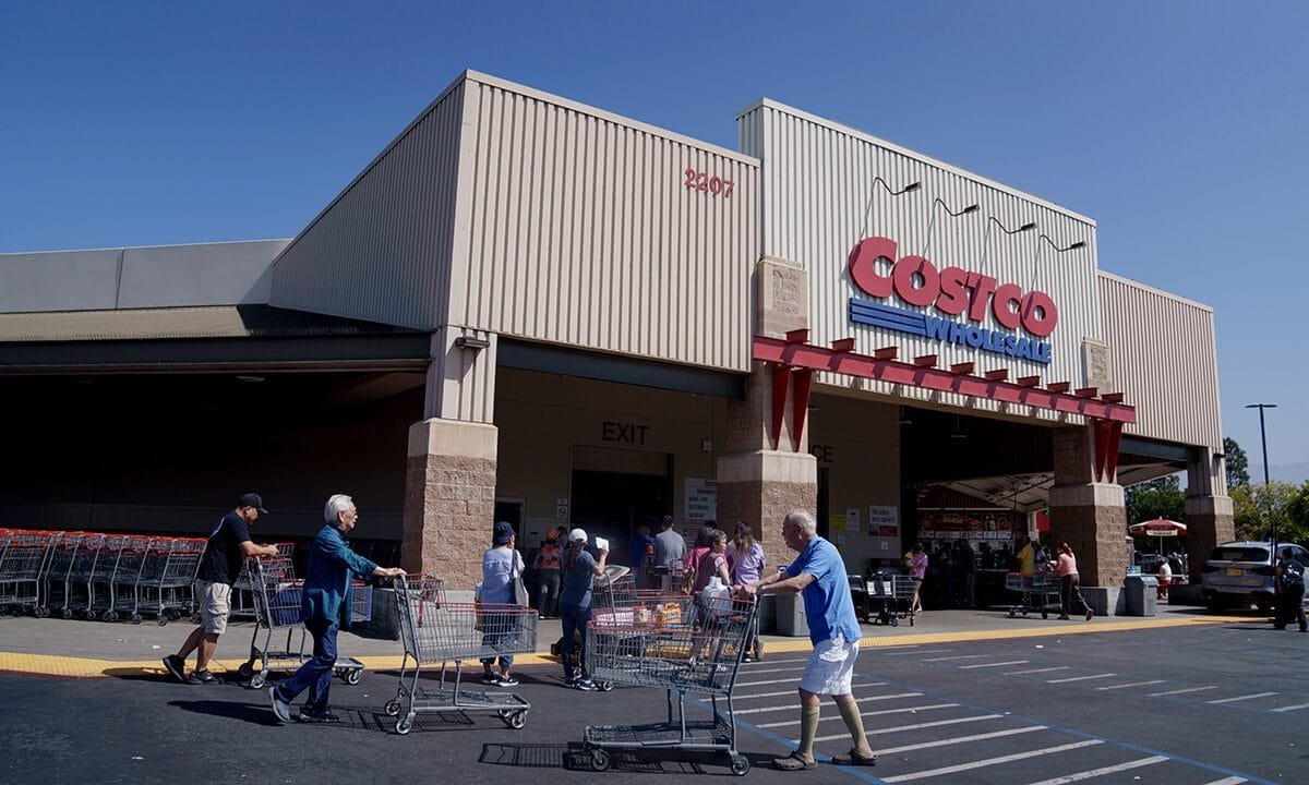 Costco’s exclusive hours for executive members ‘very well received,’ drive sales boost of 1%
