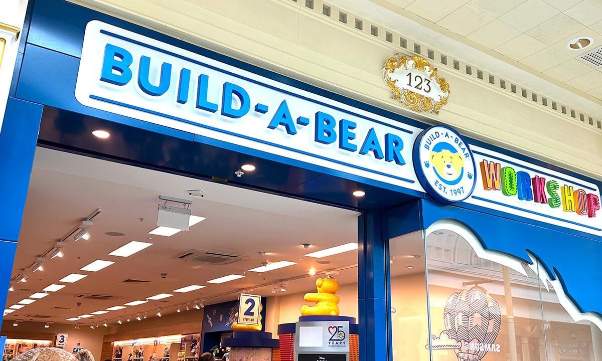 Seattle Build-A-Bear employee refuses to name toy Charlie Kirk for teen fan