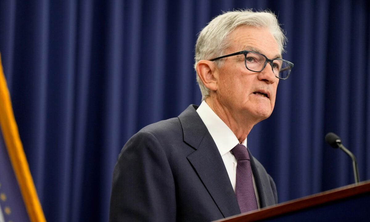 Fed minutes show policymakers remain concerned about inflation as they weigh rate cuts