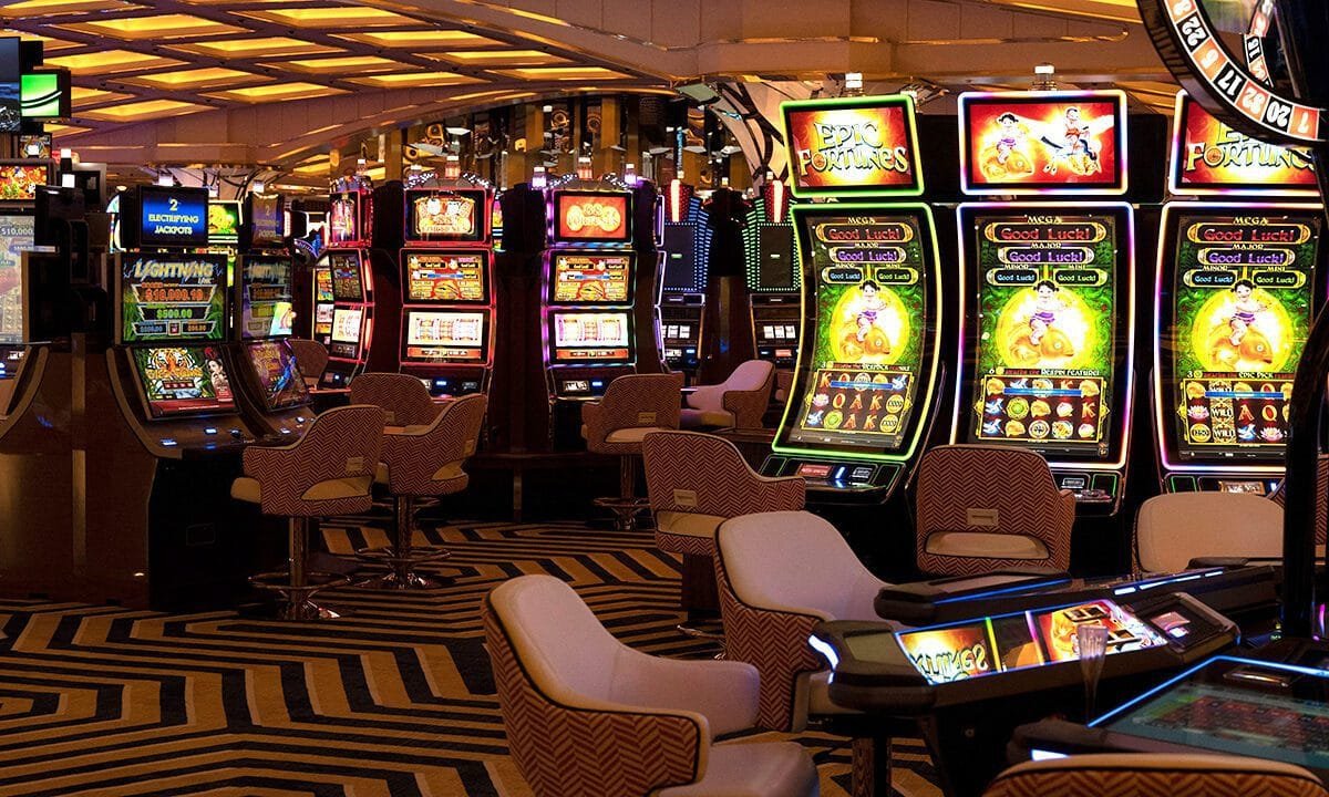 Las Vegas tourism drop leaves Nevada workers scrambling for shifts amid declining visitor volume