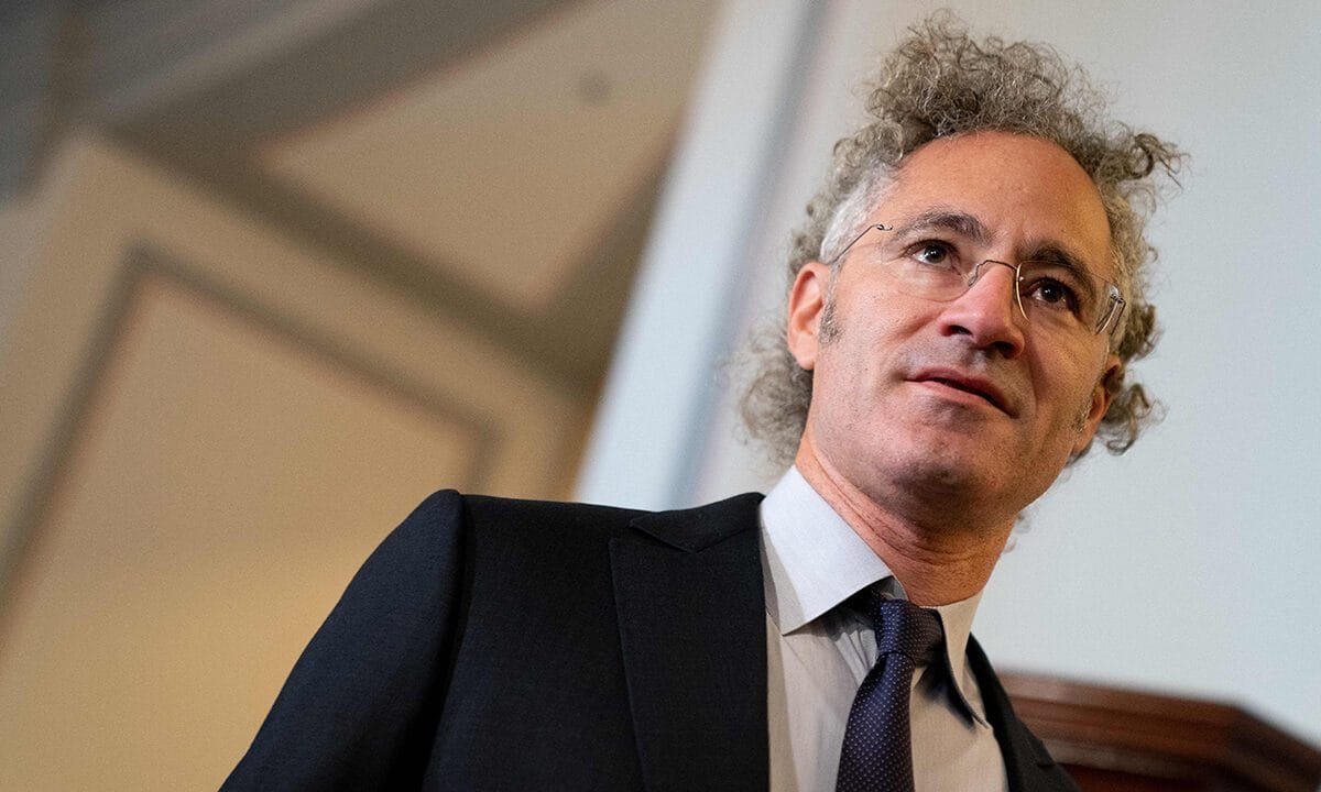 Palantir CEO says company is in an AI ‘arms race’ after deal with Lumen