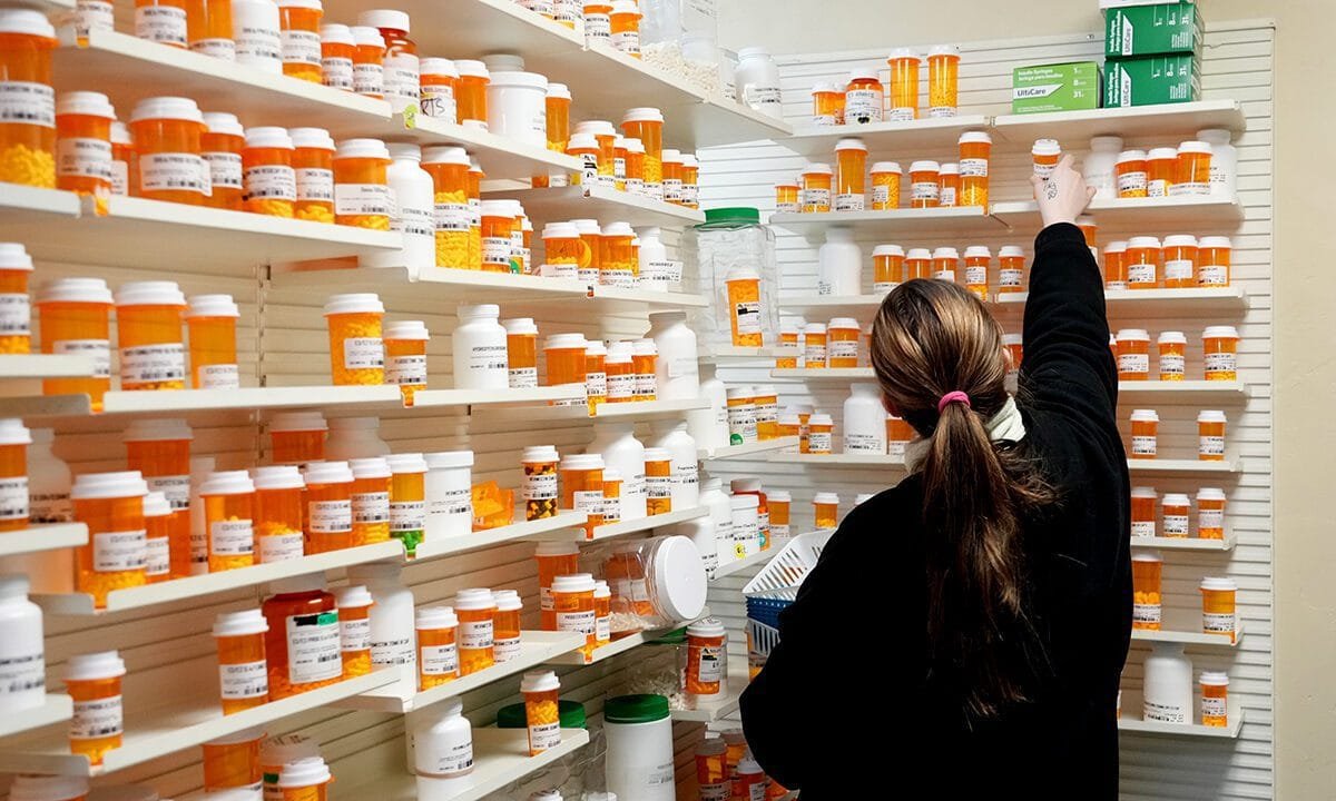 Over 140,000 bottles of popular cholesterol drug recalled