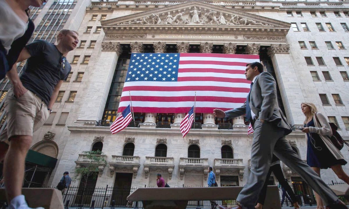 Over 20 state economies are in or near recession, Moody’s finds