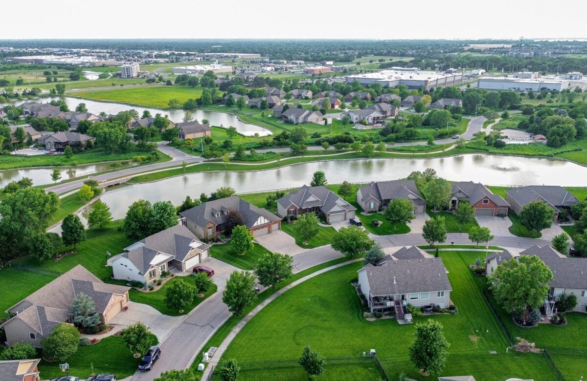 Sub-$1,000 apartments still available in select markets despite rent prices surging nationwide