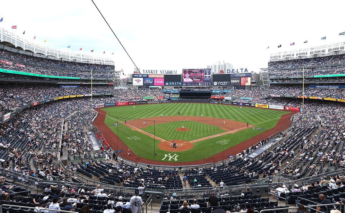 Some baseball fans face roadblock purchasing Yankees-Red Sox playoff tickets