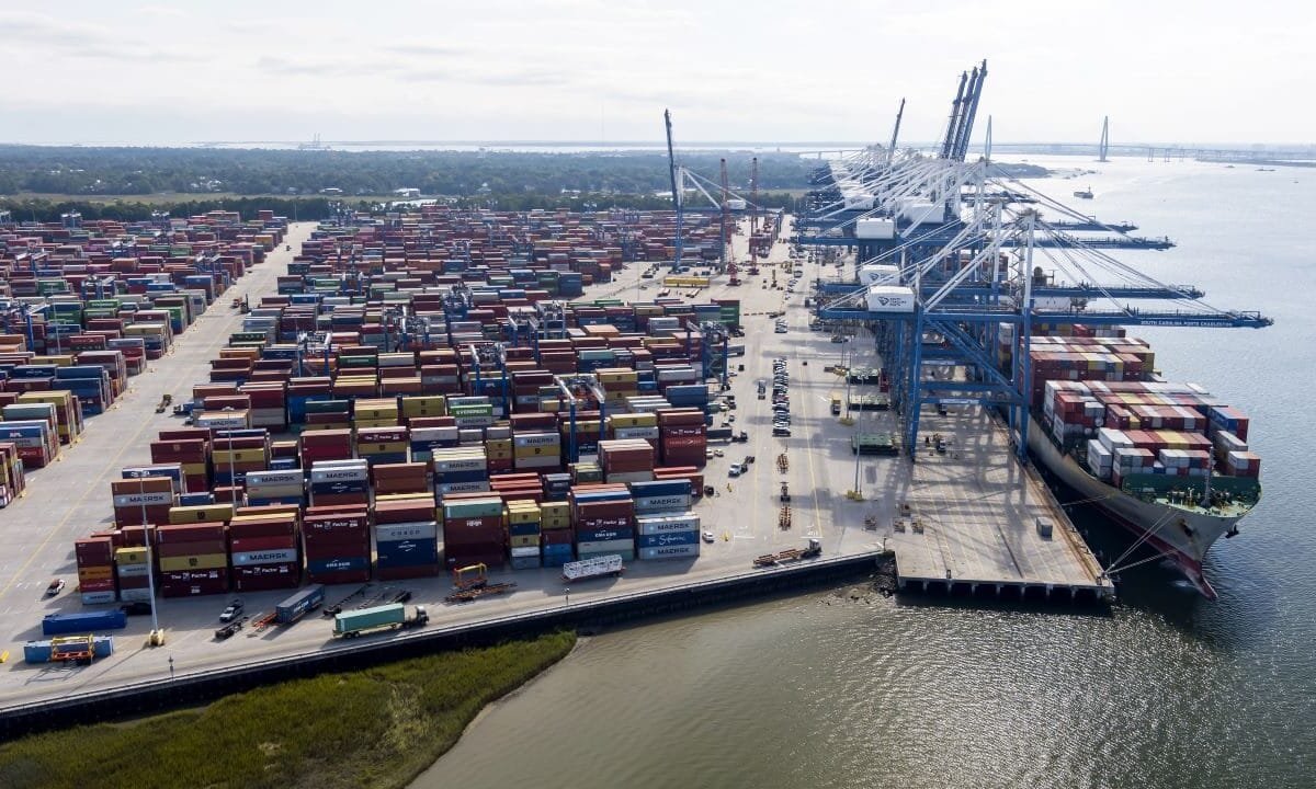 Supreme Court weighs Trump administration’s tariff authority under emergency powers law