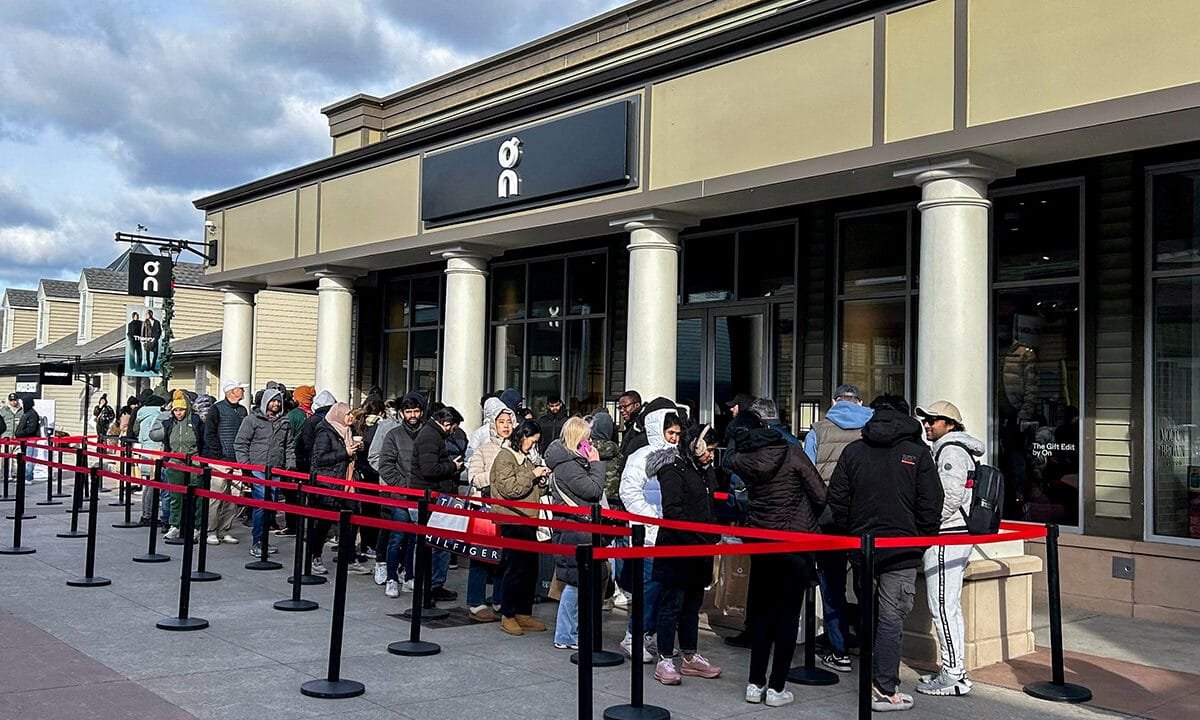 Black Friday online spending hits record $11.8B as American shoppers embrace new AI technology