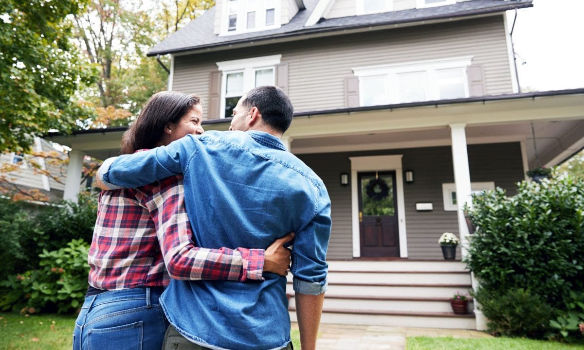Homebuyers score record discounts as sellers slash prices nationwide