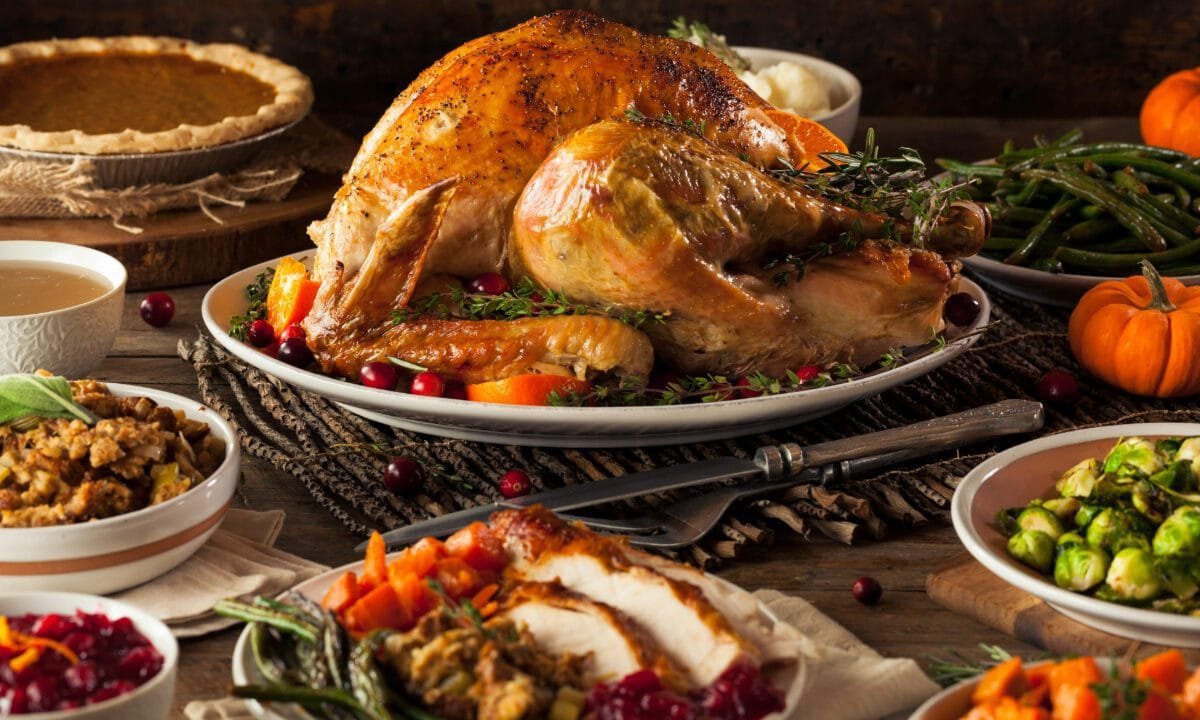 Trump praises Walmart for slashing Thanksgiving meal prices
