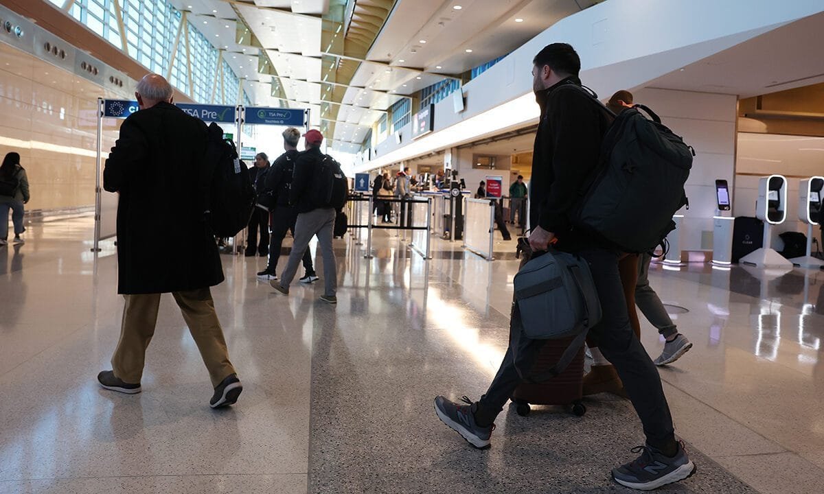 How the government shutdown will affect international flights
