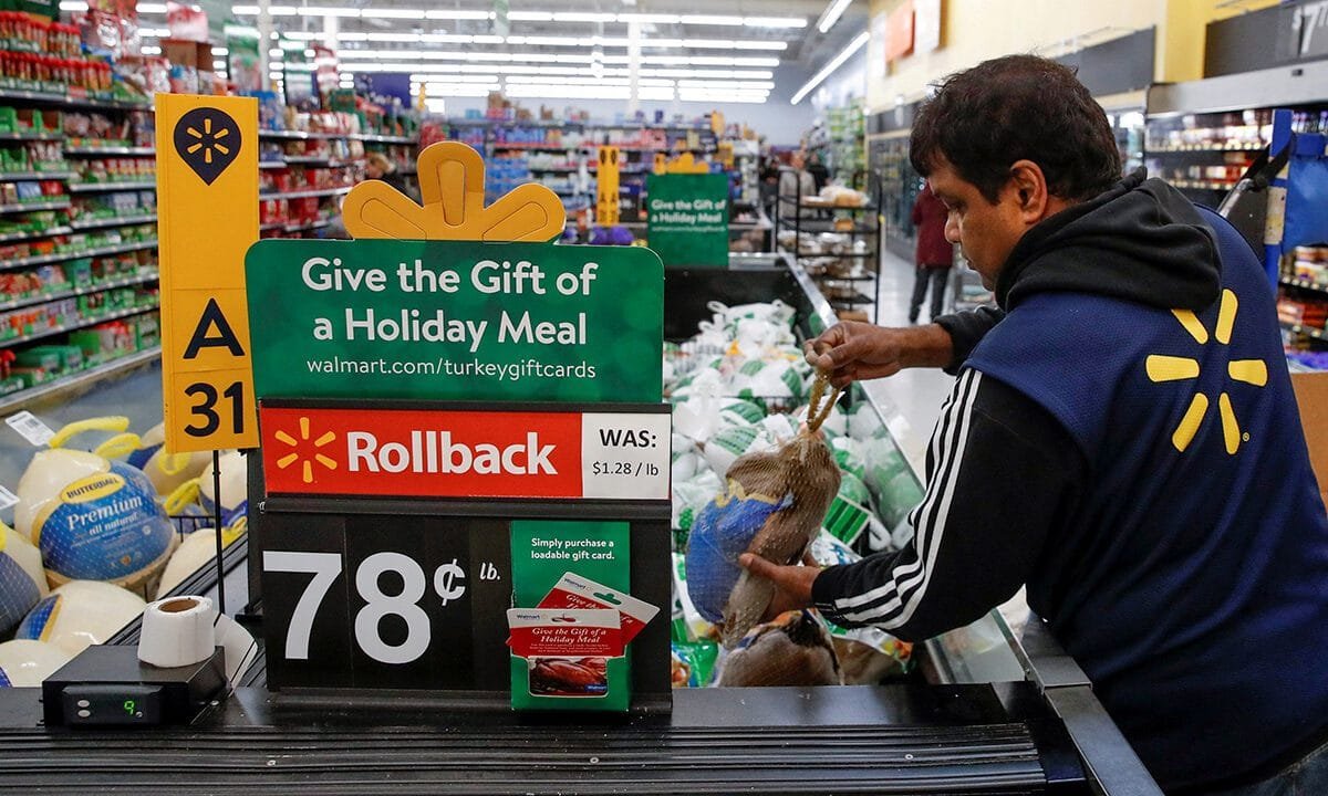 Walmart’s strong quarter shows Americans are still spending