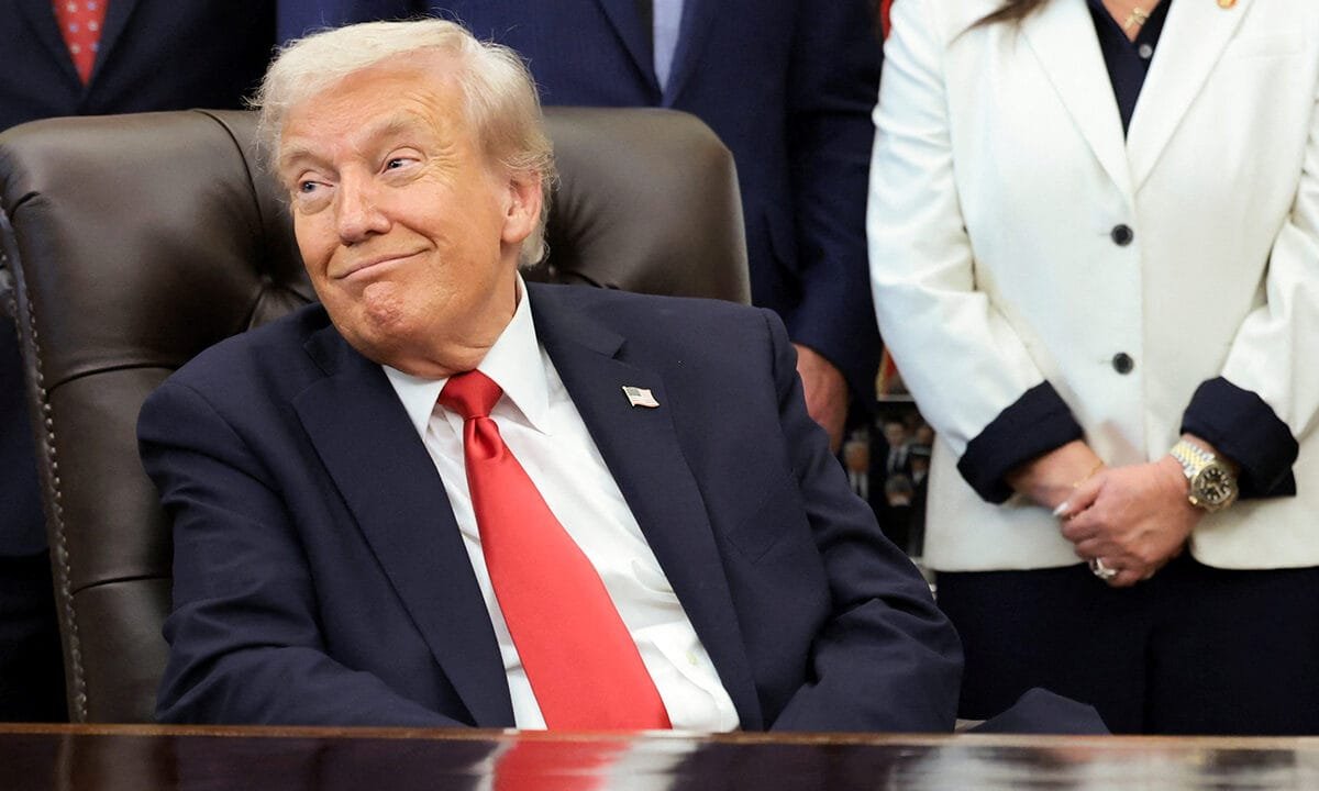 Trump says Warsh, Hassett are leading contenders for Fed chair pick