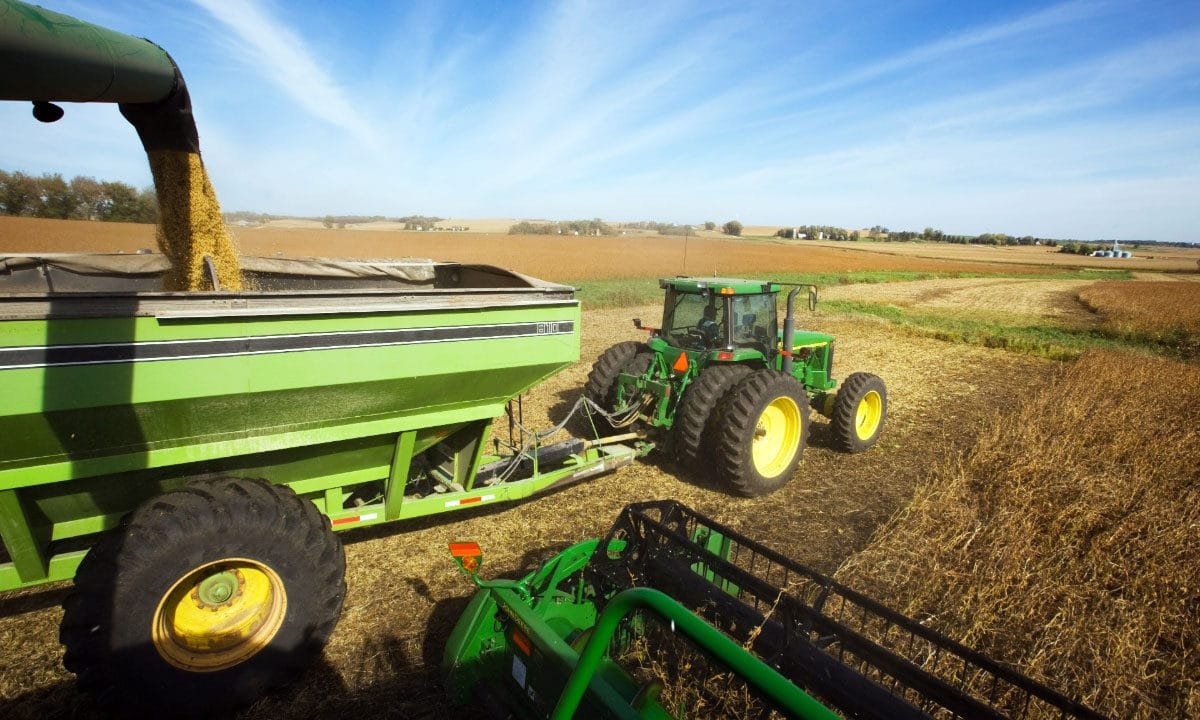 Trump calls on tractor companies to lower prices, plans to ease environmental restrictions on equipment makers