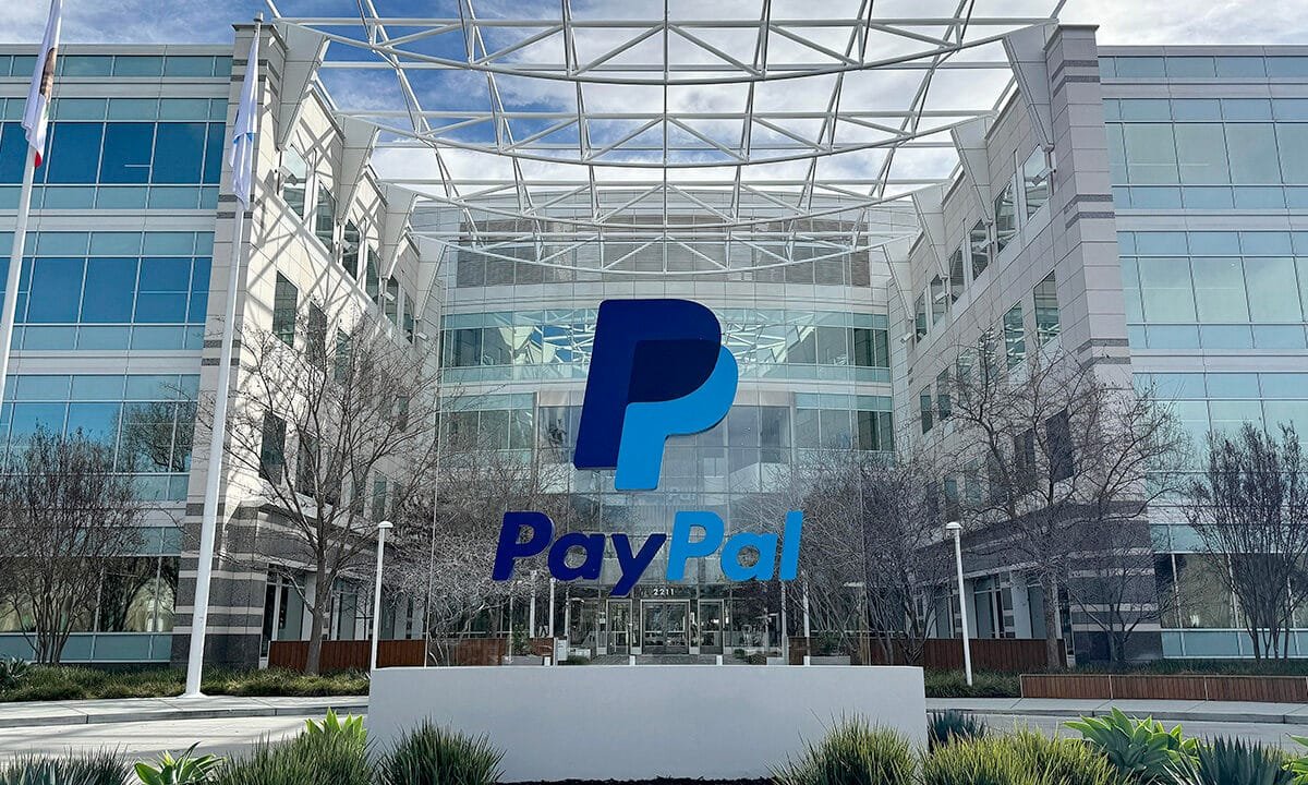 PayPal plans to launch bank serving small businesses around the US