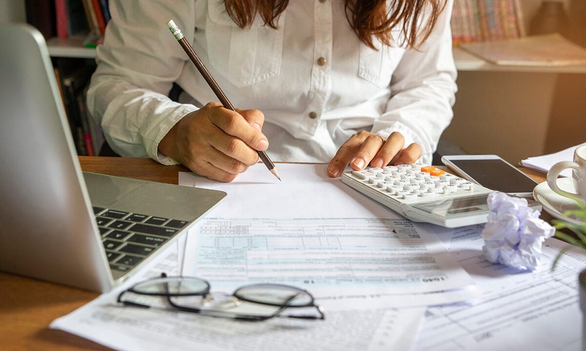 Americans surge toward financial resolutions for 2026 amid household budget concerns