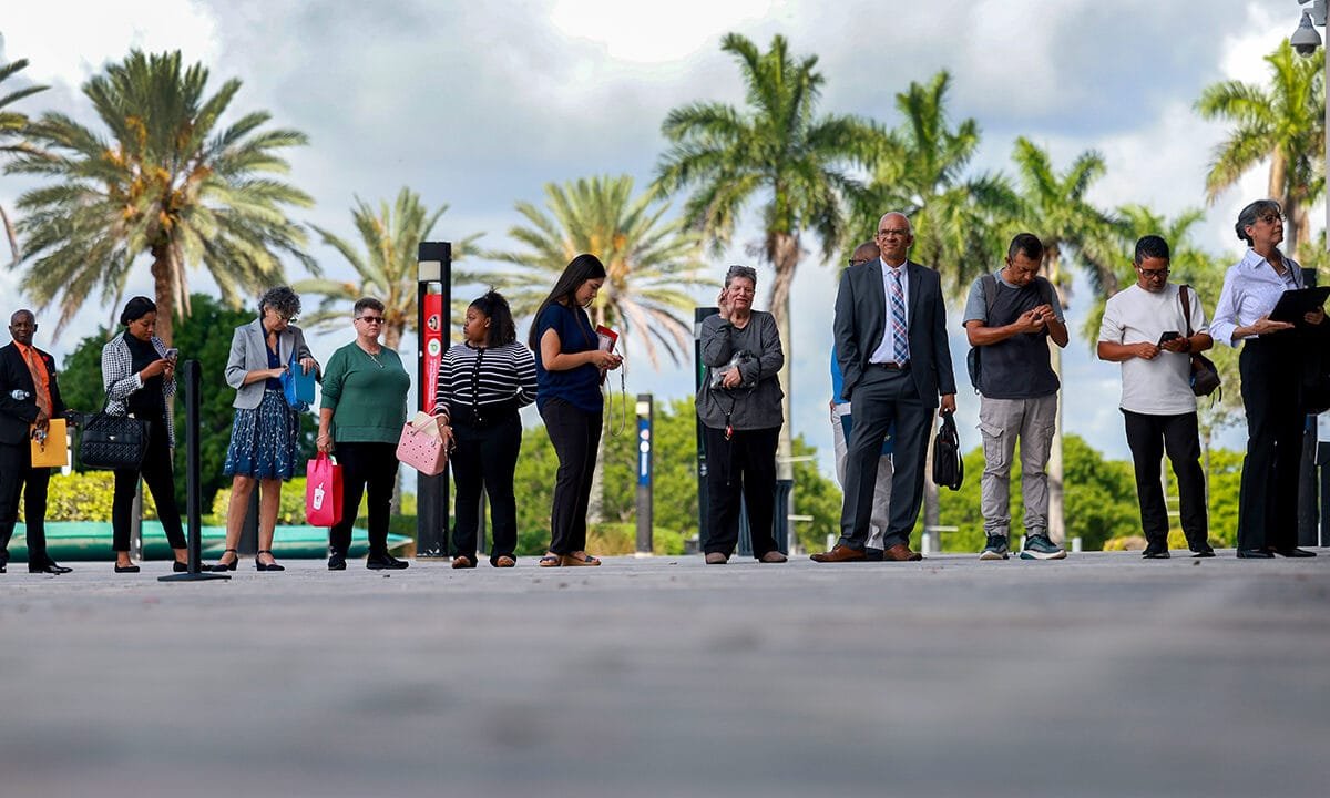 Labor secretary downplays warning signs, insists job market is ‘strengthening’ despite rising unemployment