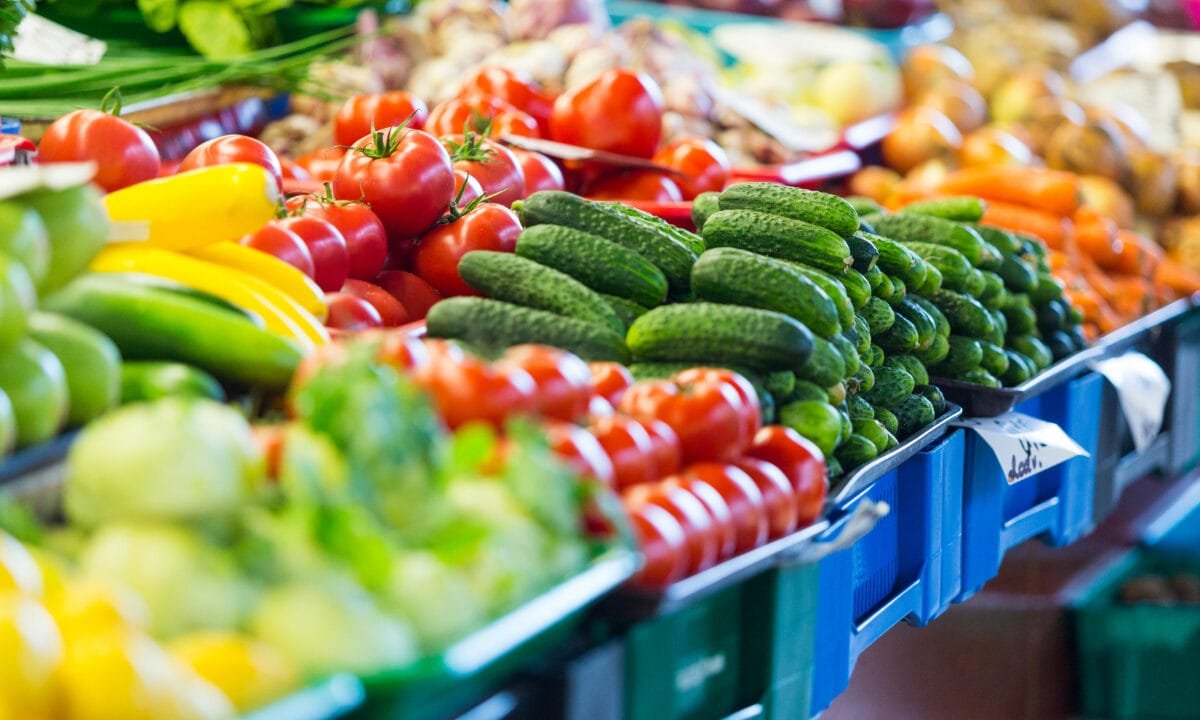 Texas chain crushes Costco and Trader Joe’s to claim America’s top grocery store title