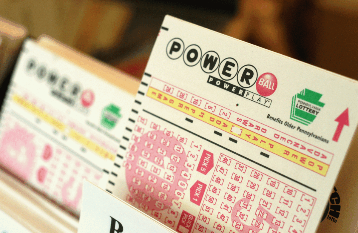 Arkansas winner claims $1.8B Powerball jackpot, chooses cash option