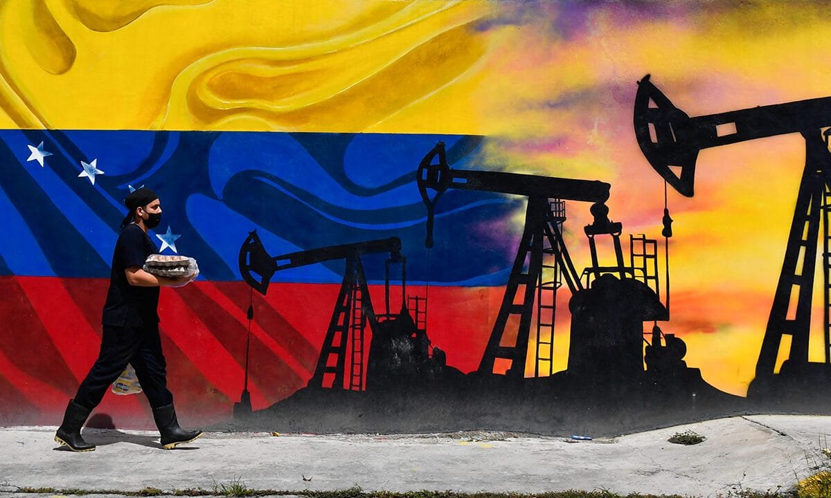 Venezuela’s fall echoes Berlin Wall collapse, says expert whose parents fled Soviet Union