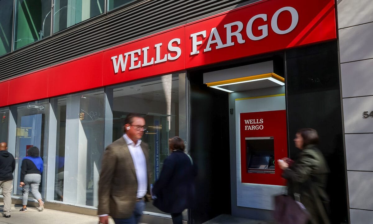 Wells Fargo becomes first major bank to relocate wealth operations headquarters to Florida