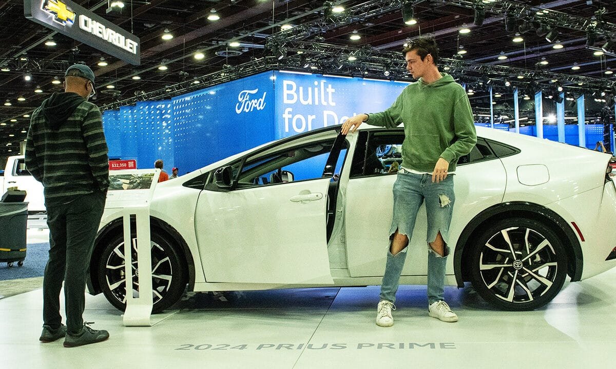 Toyota recalls 141K vehicles over doors that could open while driving