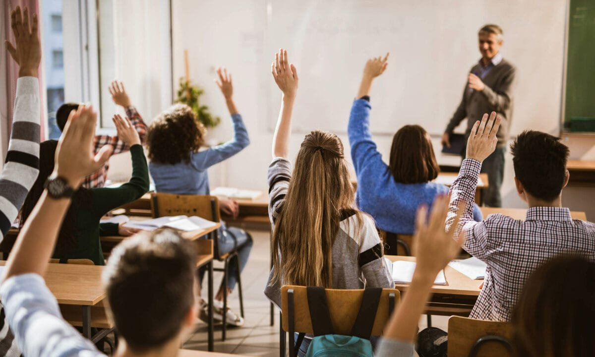 High schools rethink how teens learn money skills