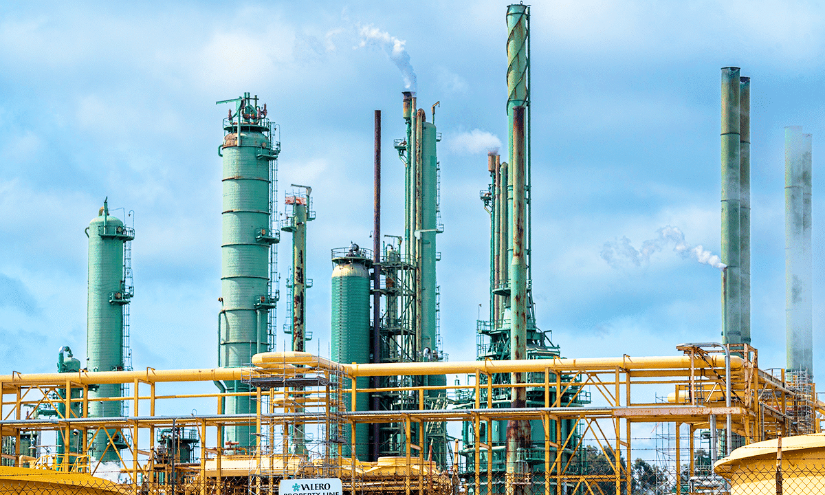 California ‘truly at a breaking point,’ state senator says as refineries close and gas prices surge