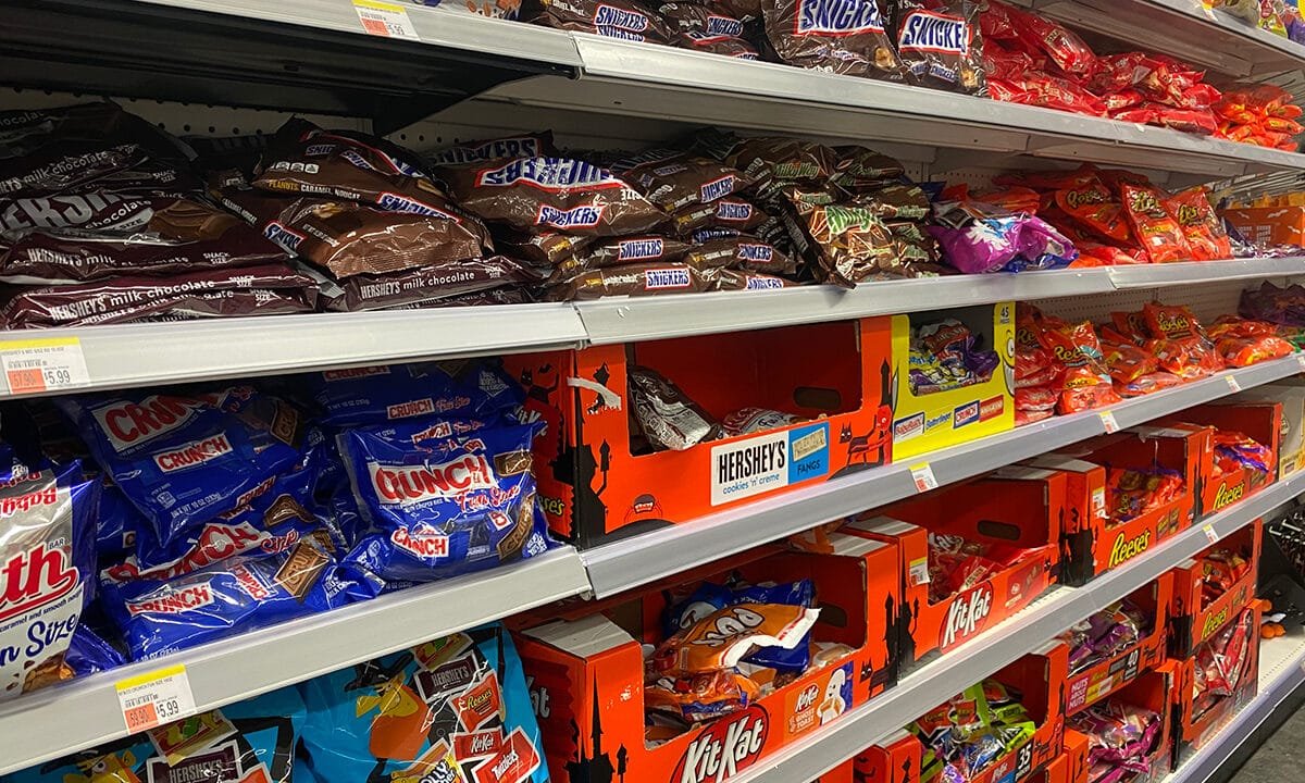 Thieves steal 12 tons of KitKat bars from truck in Europe