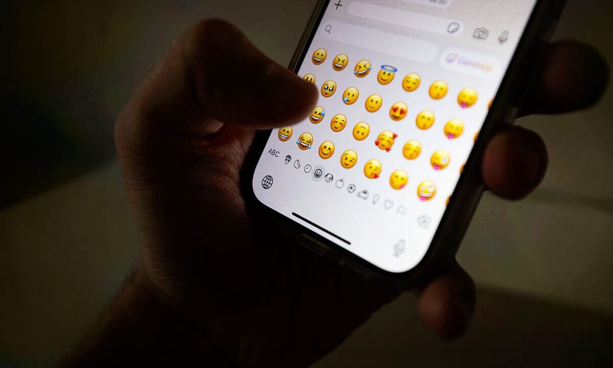 New emojis coming to Apple iPhones in latest update