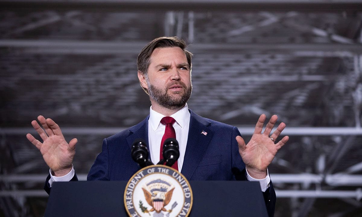 Vance labels surge in gas prices a ‘temporary blow,’ acknowledges people are ‘hurting’ during Iran war