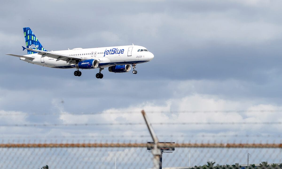 JetBlue resumes operations after brief nationwide FAA ground stop