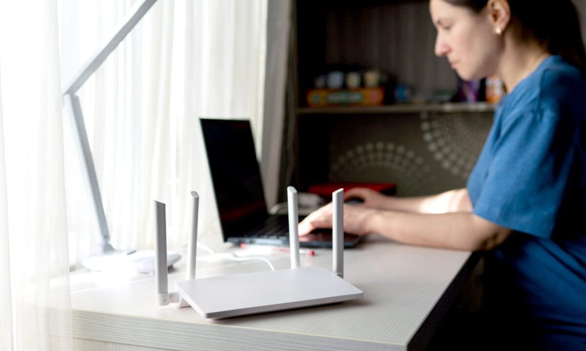 US bans new foreign-made consumer internet routers over security concerns