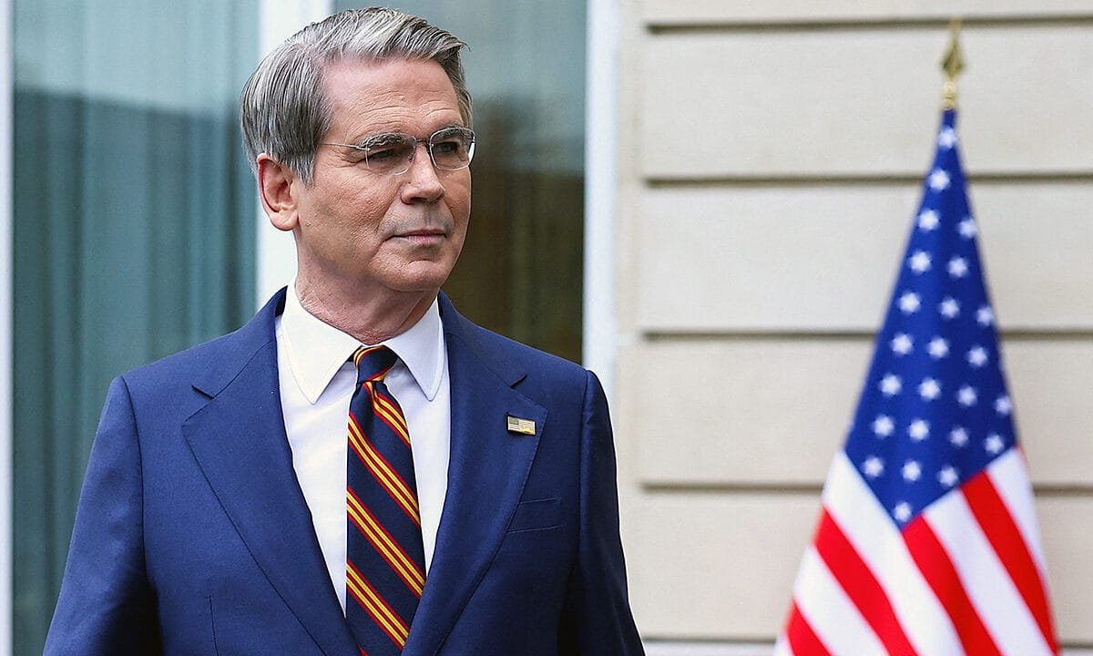 Bessent rules out government intervention in oil futures market during Iran war