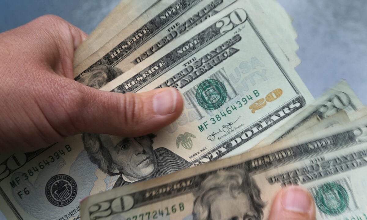 Five financial mistakes Americans in their 30s and 40s are making, expert warns