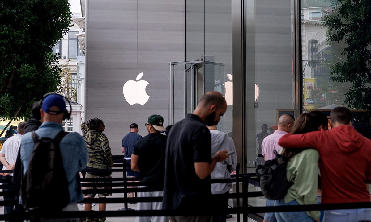 Apple closing 3 stores, including its first-ever unionized location, sparking union-busting claims