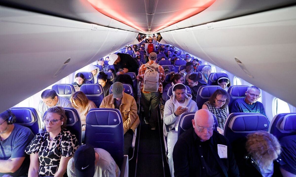 Southwest Airlines limits passengers to 1 portable charger per person over fire concerns
