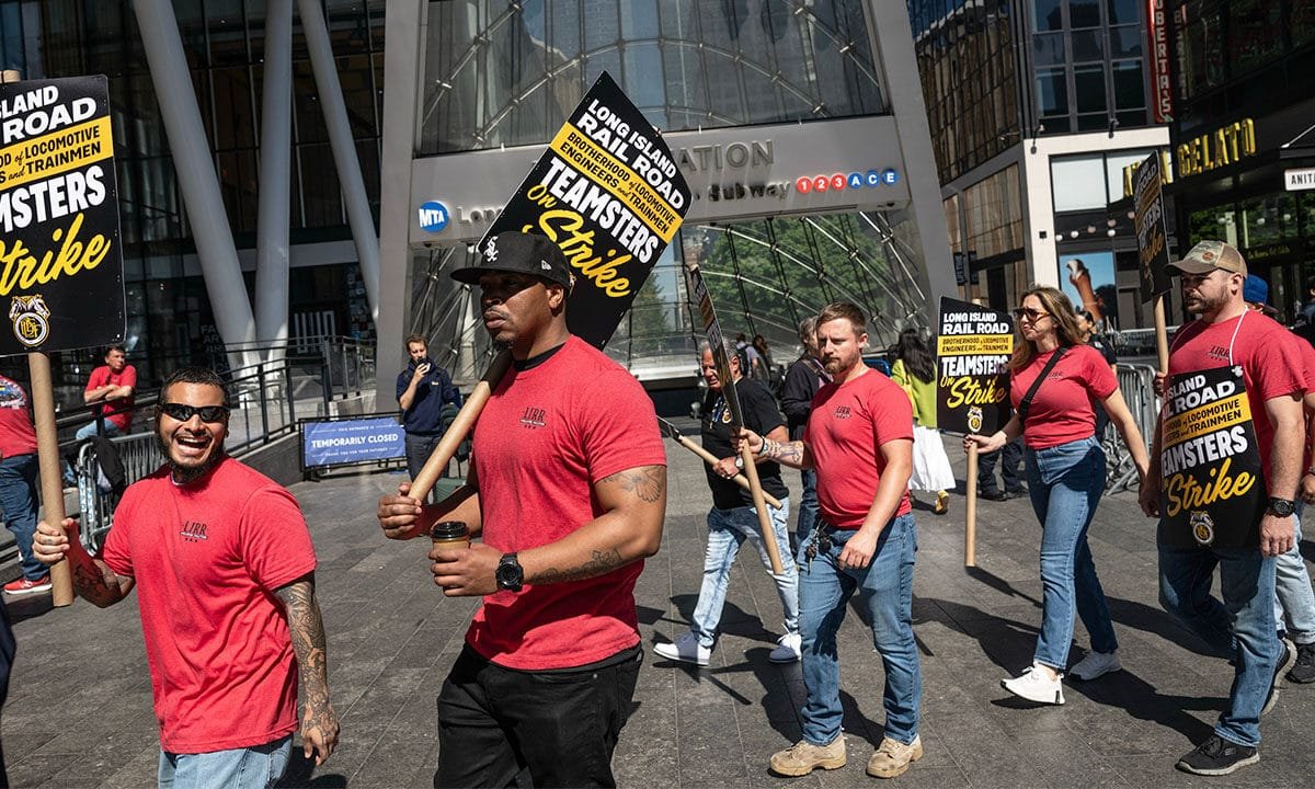 Nation’s busiest commuter railroad to resume service after strike deal reached