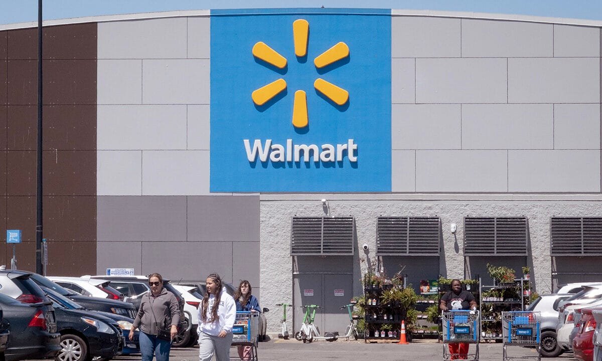 Walmart cutting or relocating about 1,000 corporate jobs
