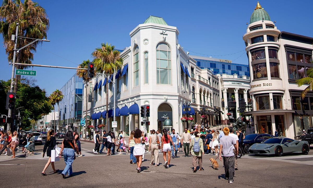 Some rich Californians are giving away cash to skirt the state’s proposed billionaire tax