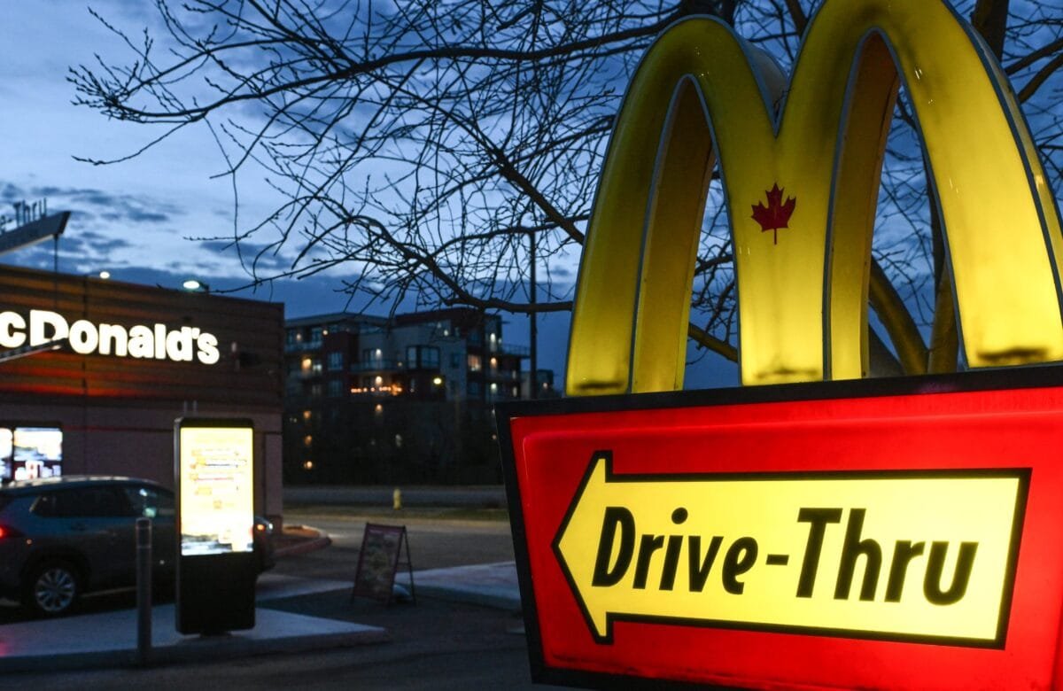 McDonald’s testing AI drive-thru order-taking system called ArchIQ at five locations across country