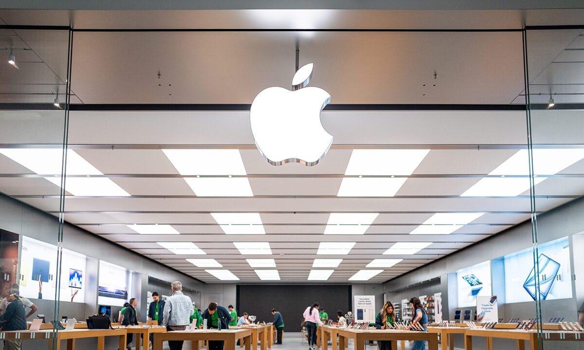Apple accuses OpenAI of telling recruits to bring Apple prototypes to interviews