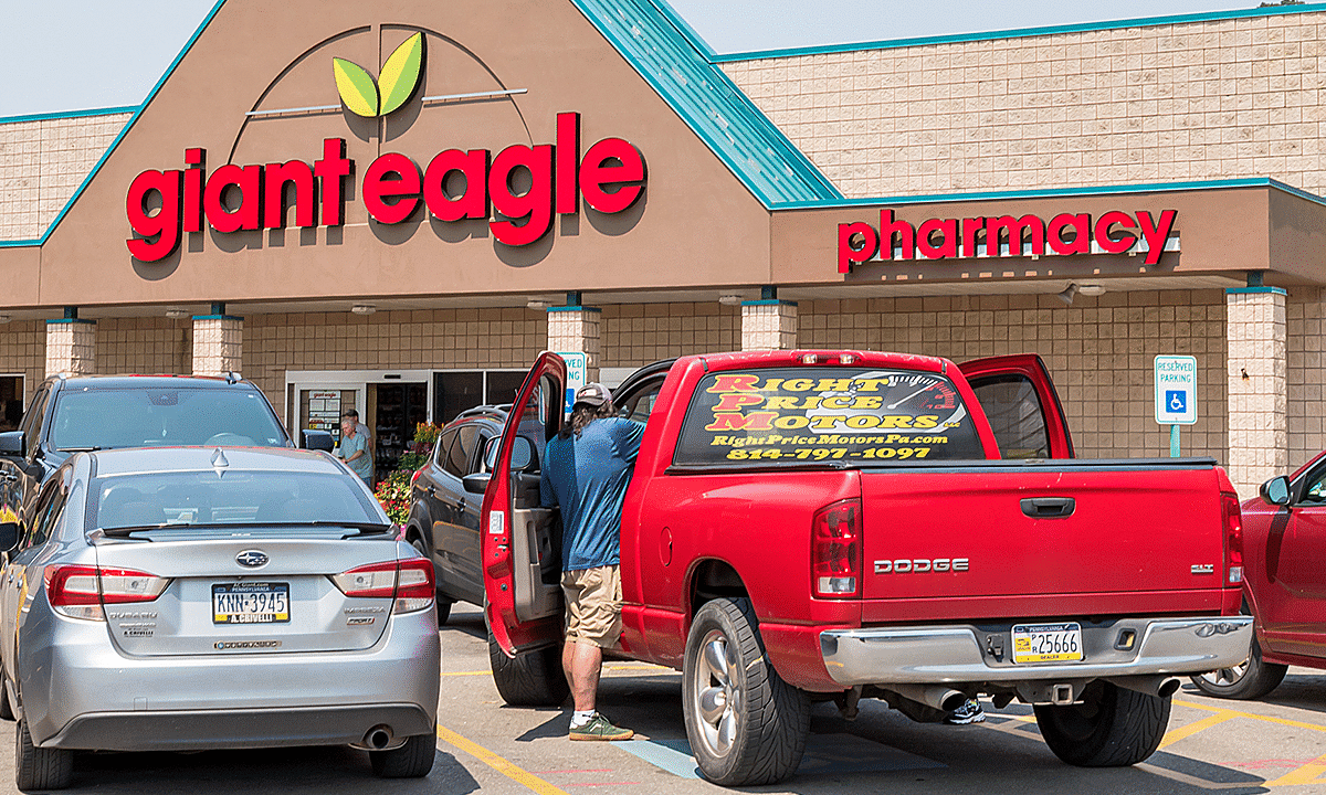 Trump touts Giant Eagle price cuts on more than 300 products through Labor Day